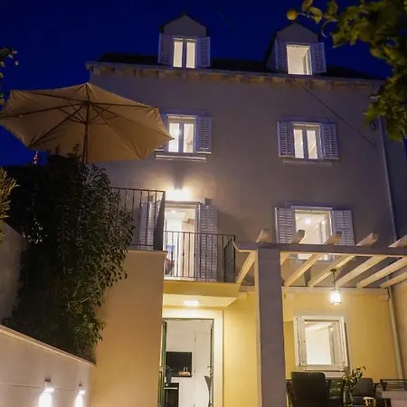 Stunning House In The Old Town By Irundo Сasa de vacaciones Dubrovnik